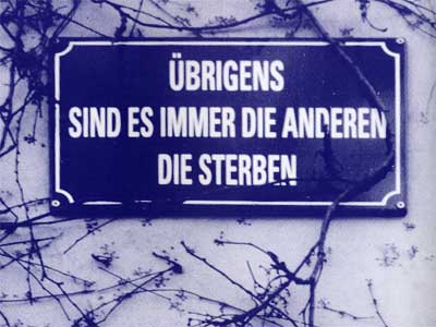 D'AILLEURS/BRIGENS: Nach der Transposition der Beilufigkeit winkt das Gespenst mal von diesseits, mal von jenseits des Rheins.